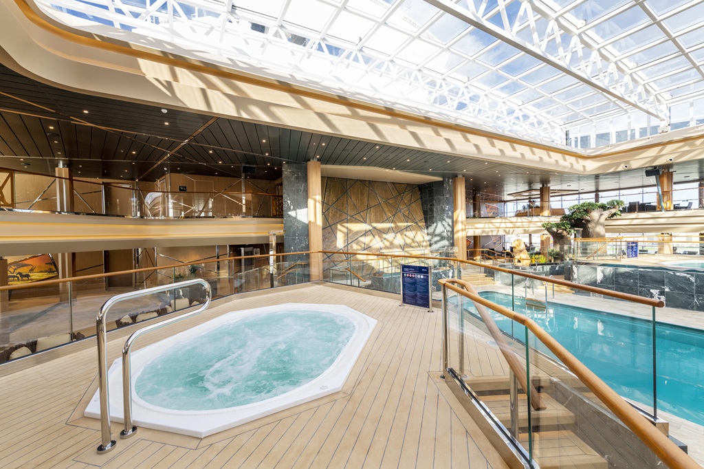 MSC Grandiosa, Safari Pool