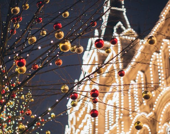 Natale e Capodanno in Puglia: Vivi la Magia nella Terra dei Trulli tra Masserie e Tradizioni