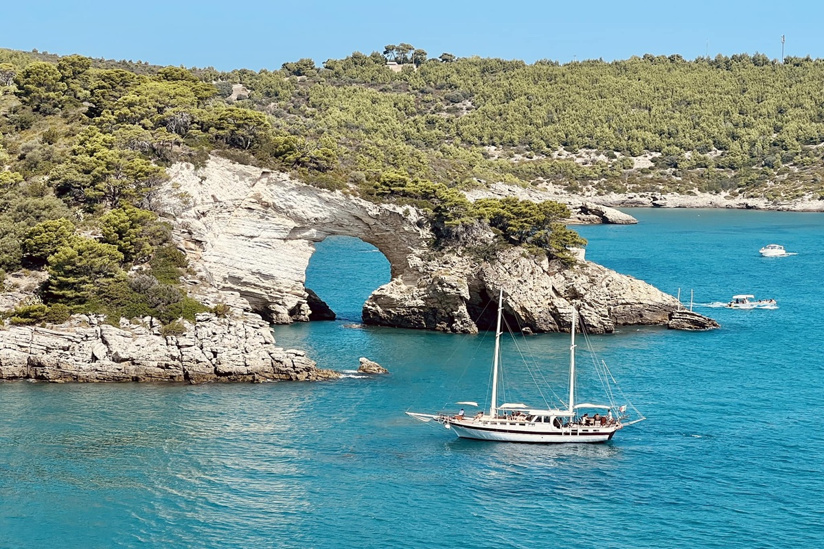 Viaggi esperienziali in Puglia tra campagna, mare e itinerari autentici.